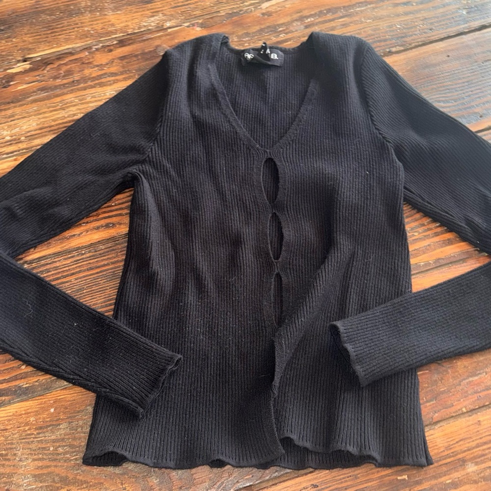 Arden B Black V-Neck Sweater with Ribbed‎ Texture size small